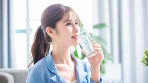Uống đủ nước mỗi ngày: Lợi ích, lượng nước cần uống và cách uống đúng khoa học